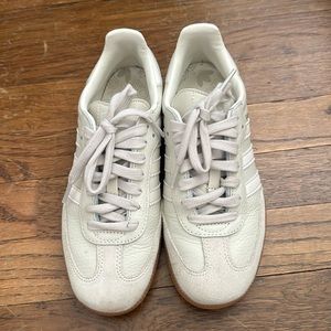 adidas sambas lightly worn